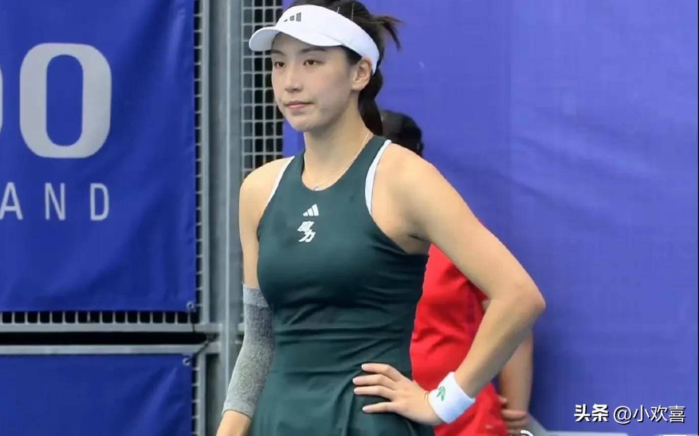 他的一舉一 他的一舉一