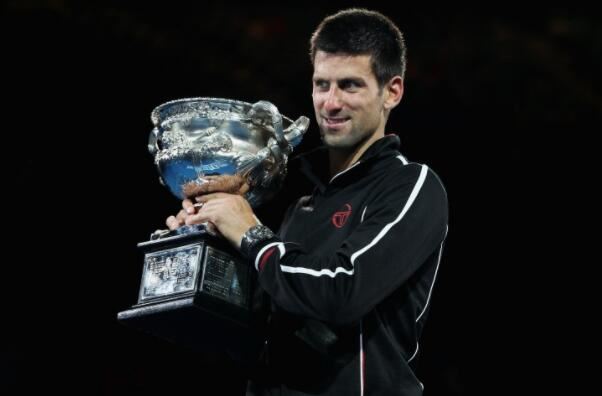 以明显优势 以明显优势